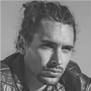 Insegnante madrelingua portoghese da Portogallo offre lezioni private di conversazione a Napoli